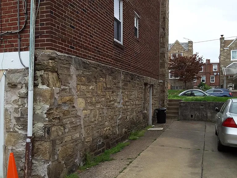 1226 Hellerman St #2 — Photo 14