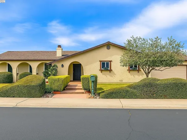 1237 Valeriewood Way, Modesto, CA 95355