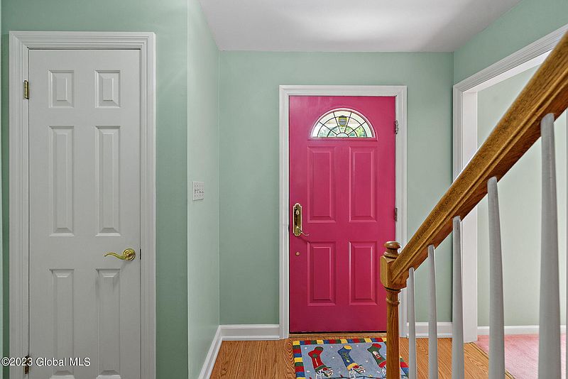 4th image of 6243 Empire Avenue