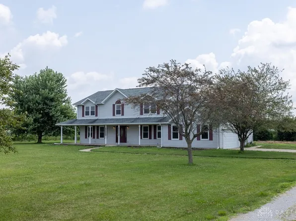 3020 Hoop Rd, Xenia, OH 45385