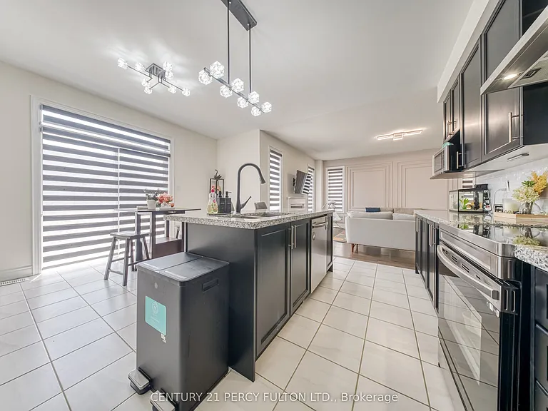 1223 Plymouth Dr — Photo 12