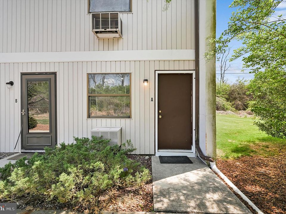 1st image of 1338 W Wyomissing Ct APT A