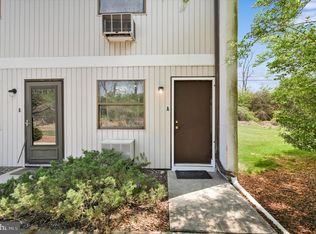 1338 W Wyomissing Ct APT A, Reading, PA 19609