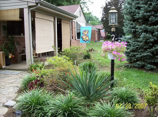 2055 Forestlake Dr, Cincinnati, OH 45244