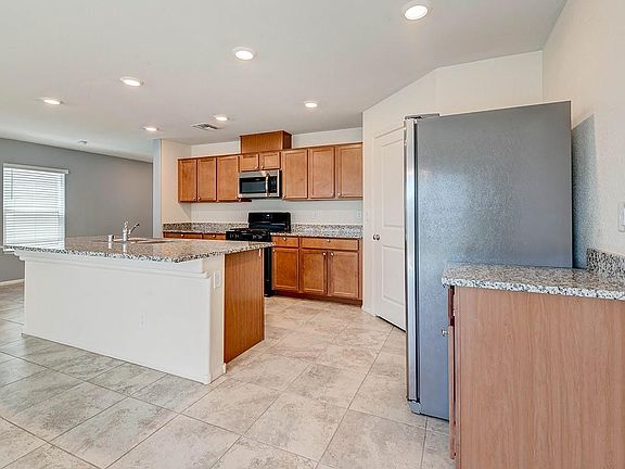 3rd image of 5770 Mia Skye St