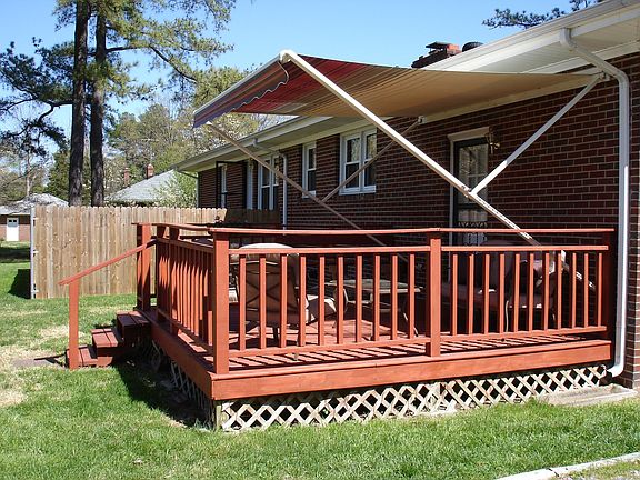 Back deck w/Sunsetter awning