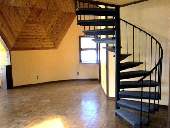 4th image of 1203 Madden Ln