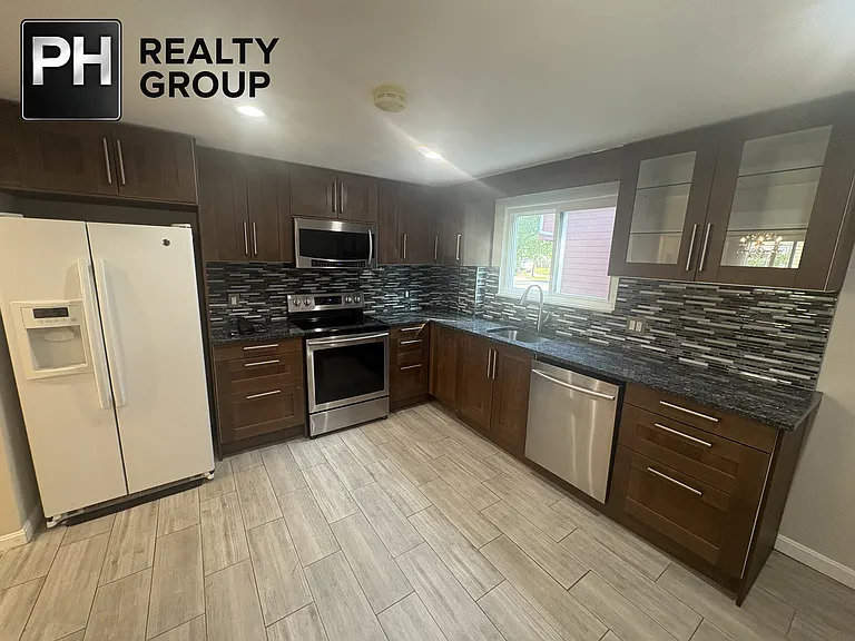 39-41 Townly Rd #1 — Photo 14