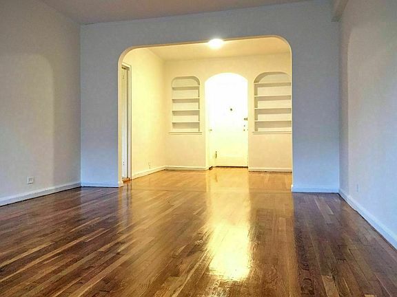 4th image of 62-95 Saunders St #2O