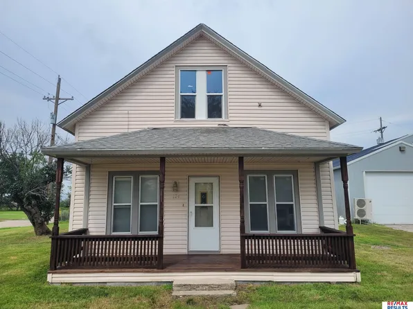 124 W 2nd St, Valley, NE 68064