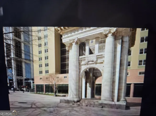 300 Peachtree St NE APT 5H, Atlanta, GA 30308