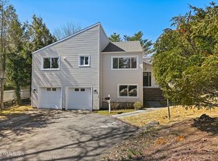 24 Rippowam Rd, Cos Cob, CT 06807