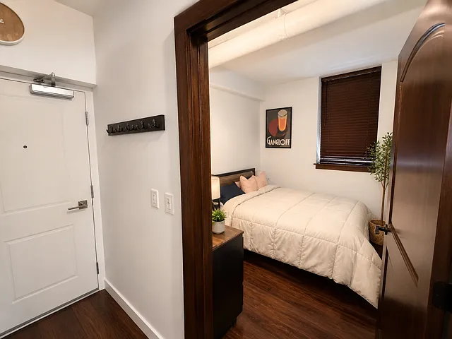 2525 Emerson Ave S #12 — Photo 7