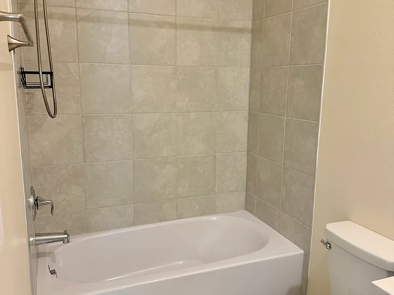 3198 Country Side Dr — Photo 33
