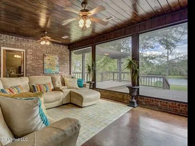 130 Grande Oaks Dr, Byram, MS, 39170