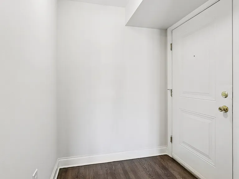 Summit Ridge Luxury Apartments — Photo 71