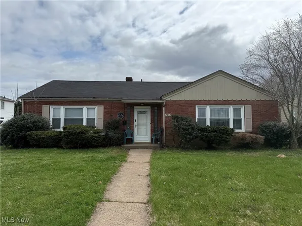 2950 Garfield Blvd, Lorain, OH 44052