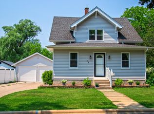 86 S Blain St, Oconomowoc, WI 53066