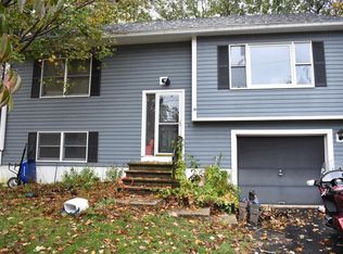 34 Cinnamon Ridge Rd, Somersworth, NH 03878