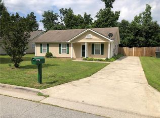 2825 Leo Dr, Greensboro, NC 27405