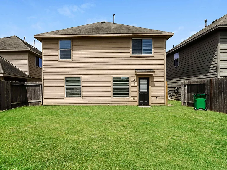 5818 Long Arbor Ln — Photo 3