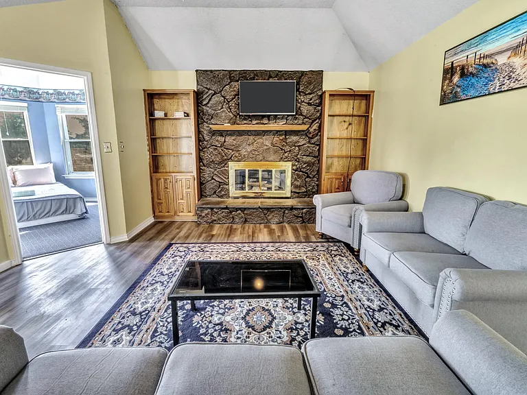 353 Swindle Rd — Photo 3