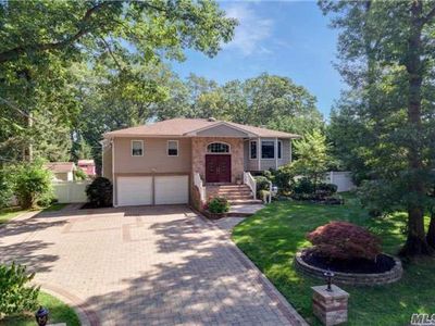 39 Kennedy Dr, Plainview, NY, 11803