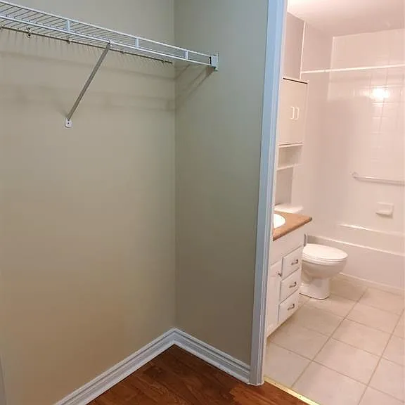 2592 Pillette Rd #112 — Photo 8