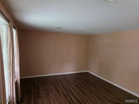 5th image of 816 Taylor Ave