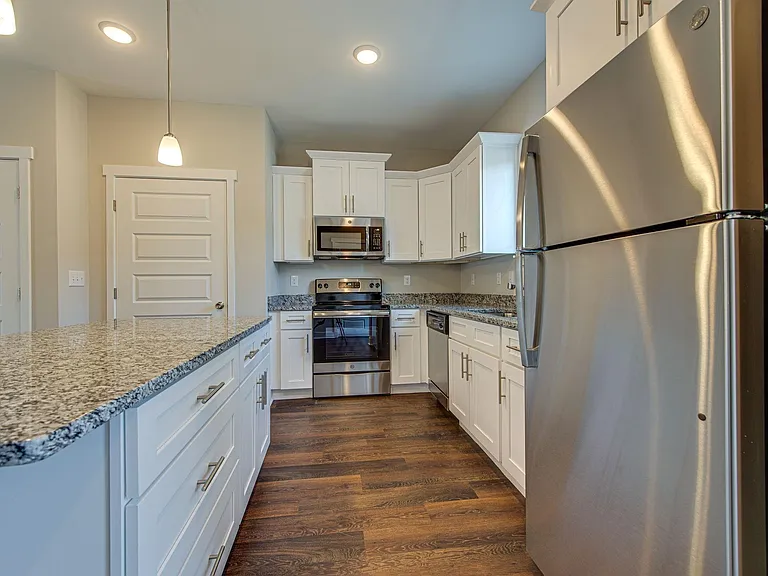 1052 Wells Way — Photo 5
