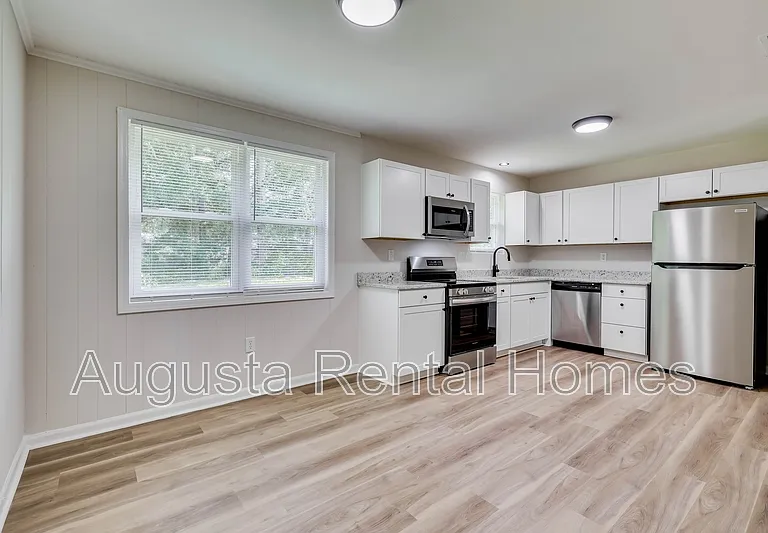 3413 Charing Cross Ct — Photo 16