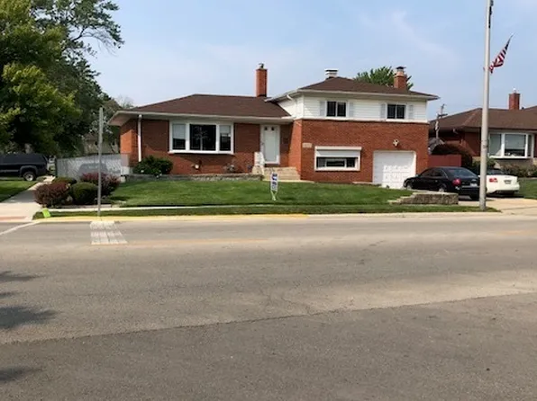 1217 Division St, Melrose Park, IL 60160