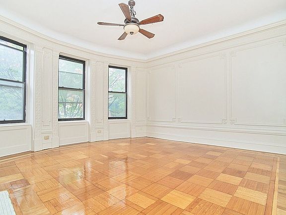 2nd image of 471 W 141st St #2