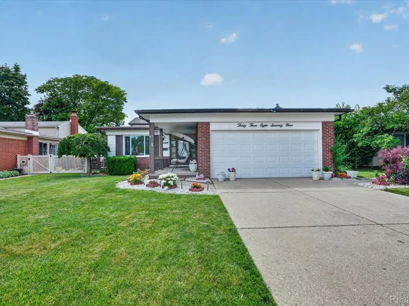 33879 Brookshire Dr, Sterling Heights, MI 48312