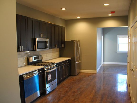 2nd image of 3215 Washington St #10616587