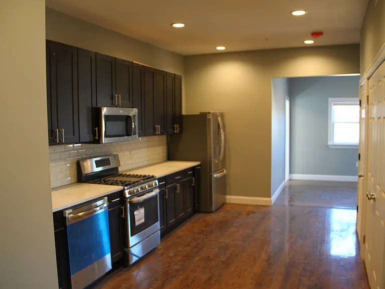 3215 Washington St — Photo 14