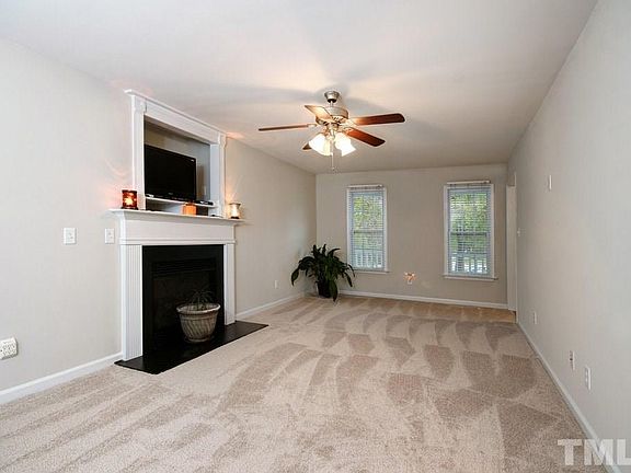 5th image of 213 Lee Trace Dr