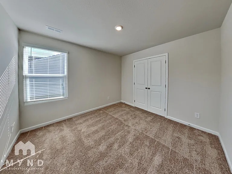 108 Taverners Ln — Photo 15