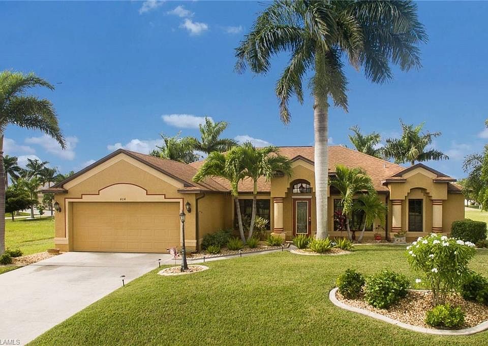 1st image of 404 NW 35th Pl