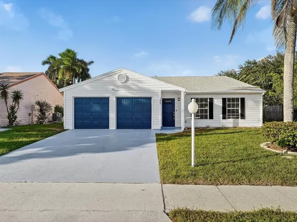7867 Ridgewood Drive, Lake Worth, FL 33467