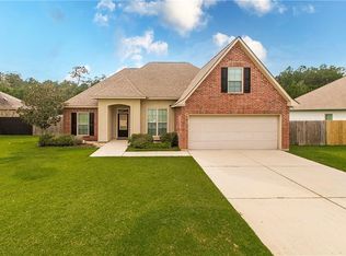 28254 Loiret Ct, Ponchatoula, LA 70454