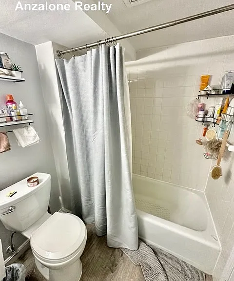 102 Commercial St #5 — Photo 8