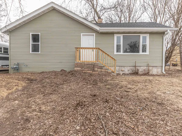 2803 Fairview Ave, Rockford, IL 61101