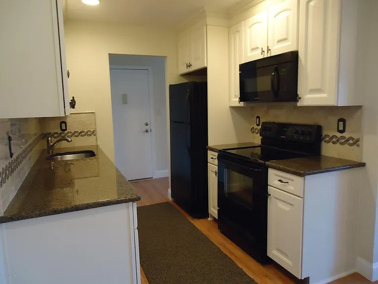 142 Cross Slope Ct #F — Photo 7