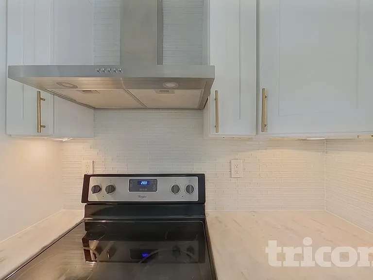 4402 Ridgecrest Dr — Photo 3