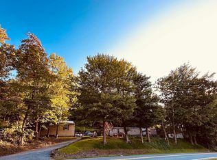 4262 Dogtown Rd, Kingwood, WV 26537