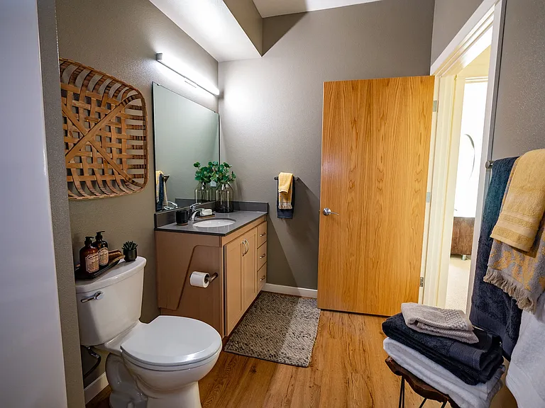 Amazon Corner | Bathroom