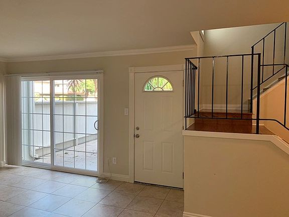 5th image of 4862 Kona Dr APT D