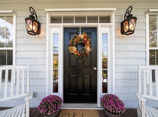 909 Fairway Dr, Edisto Island, SC 29438