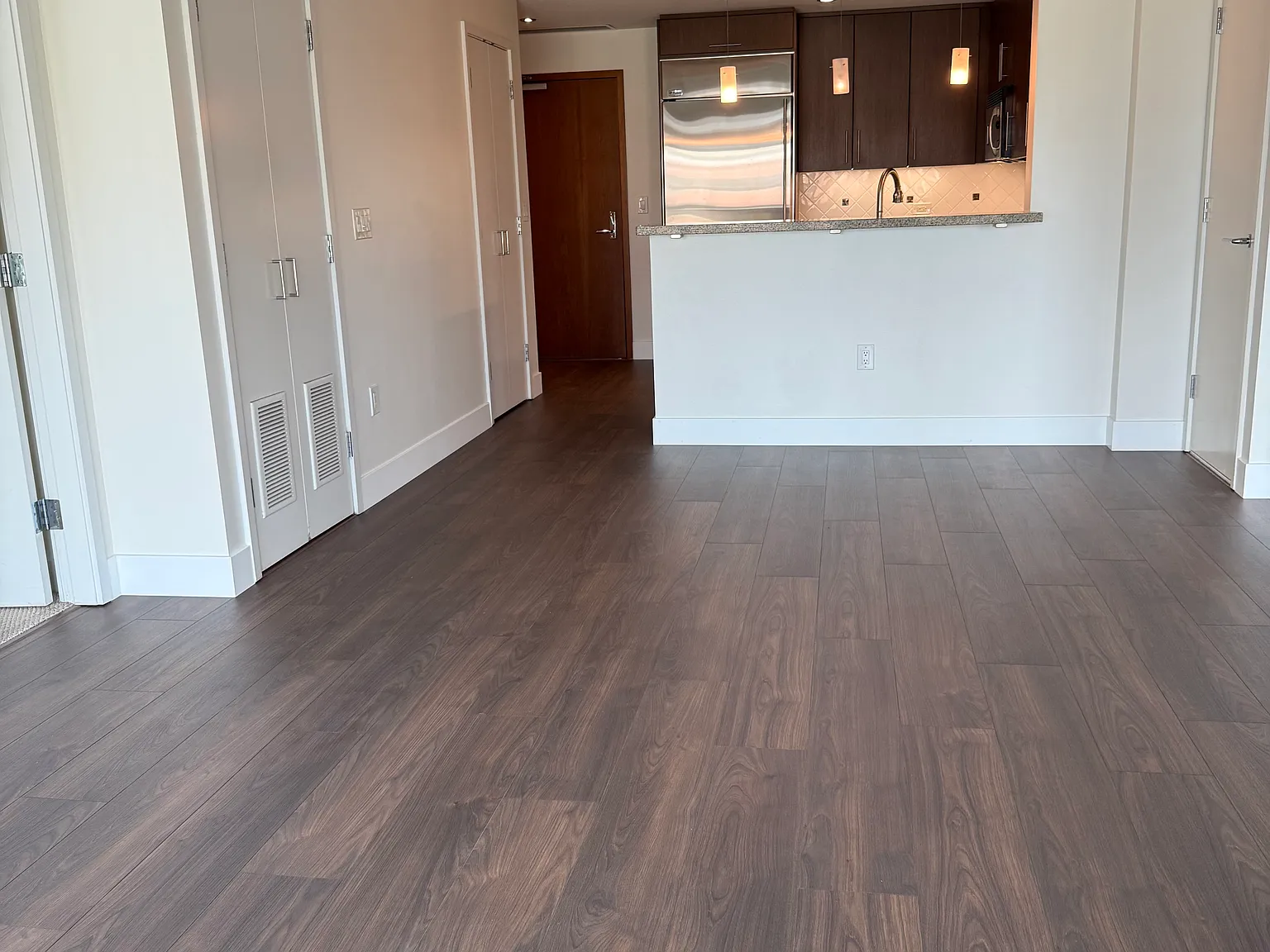 2 bed, 853 sqft, $3,795 — Photo 2